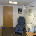 Business 3 image CRENDON DENTAL CENTRE Dentists in High Wycombe Bu