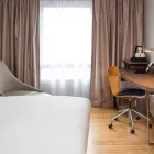 Business 9 image HOLIDAY INN LONDON - WEST, AN IHG HOTEL Wedding Venues in London Gr