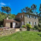 Business 4 image JULIANA'S LUXURY VILLAS Travel & Tourism in Epsom Su