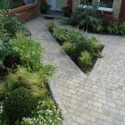 Business 3 image NICK BALDWIN GARDEN DESIGN Garden Designers in Reading Be