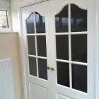 Business 3 image YEOVIL LAUNDROMAT Launderettes in Yeovil So