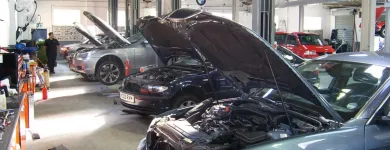 Business 3 image GROSVENOR MOTOR CO.LTD OF READING MOT Test Centres & Vehicle Inspection in Reading Be
