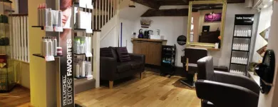 Business 1 image KELLIE HAIR & BEAUTY SALON Hairdressers in Newbury Be