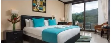 Business 4 image LAYLA'S TRAVELS Travel Agents in London Gr