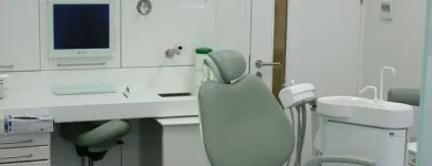 Business 5 image PRAIS DENTAL CARE Dentists in London Gr