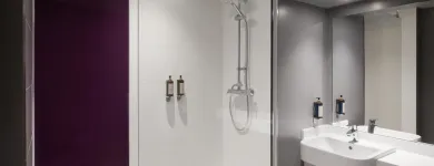 Business 15 image PREMIER INN BANBURY TOWN CENTRE (CASTLE QUAY) HOTEL Travel & Tourism in Banbury Ox