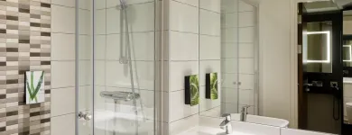 Business 21 image PREMIER INN BANBURY TOWN CENTRE (CASTLE QUAY) HOTEL Travel & Tourism in Banbury Ox