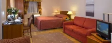 Business 3 image RAINBOWS LODGE HOTEL Travel & Tourism in Reading Be