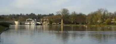 Business 11 image RAINBOWS LODGE HOTEL Travel & Tourism in Reading Be