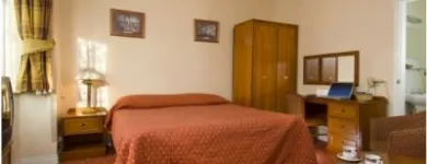 Business 15 image RAINBOWS LODGE HOTEL Travel & Tourism in Reading Be