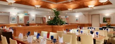 Business 4 image RIVER ISLAND CLOTHING CO Ladies Clothes Shops in Glasgow La