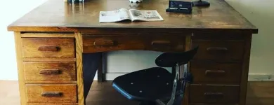 Business 7 image RUSSELL'S RETROS Vintage Shops in Nuneaton Wa