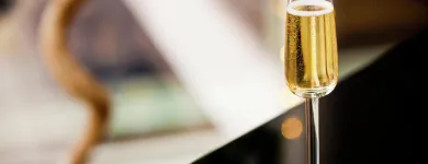 Business 19 image STUDIO REESAU General Photographers in Slough Be