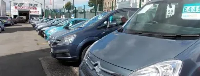 Business 2 image TRADE RIGHT CARS Used Car Dealers in Cardiff Crf