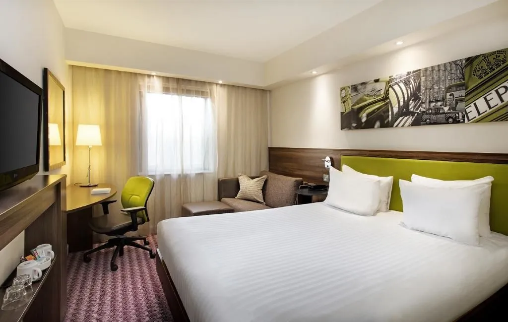 Business 3 image HAMPTON BY HILTON LONDON CROYDON