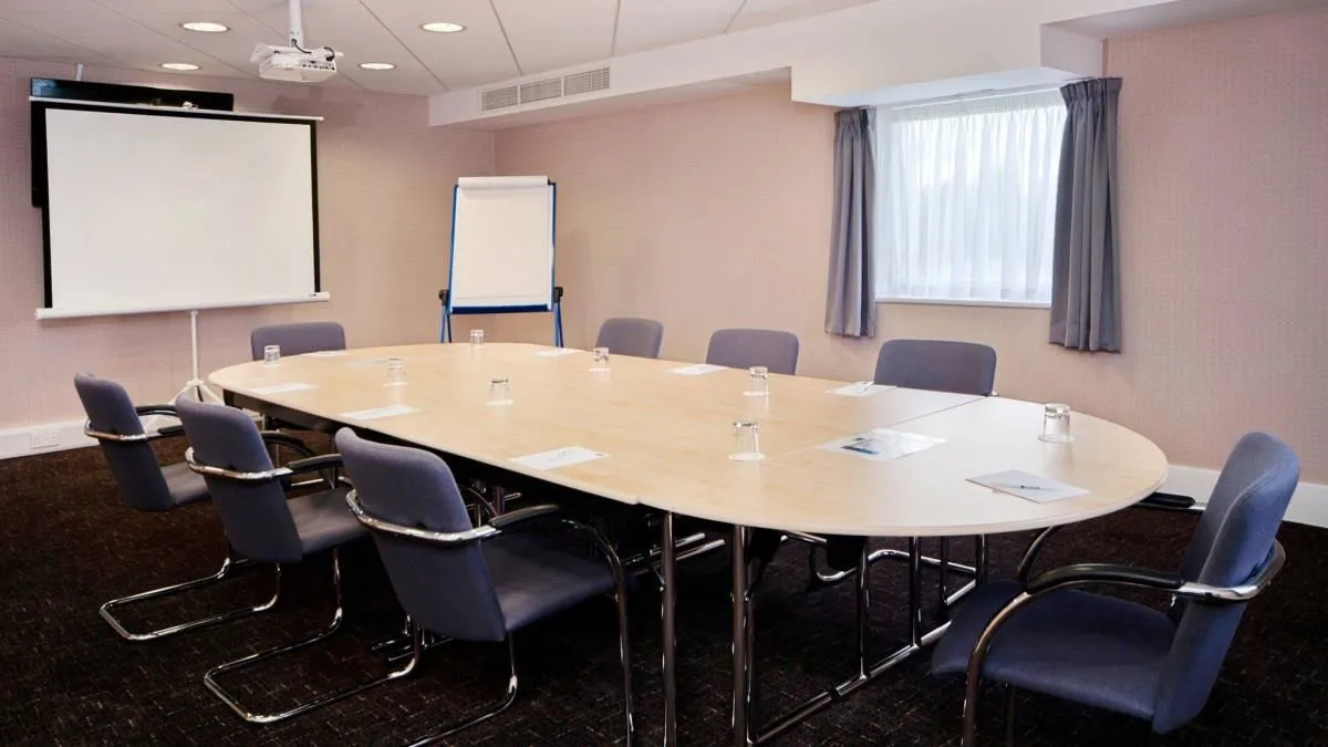 Business 79 image HOLIDAY INN EXPRESS LONDON - EPSOM DOWNS, AN IHG HOTEL