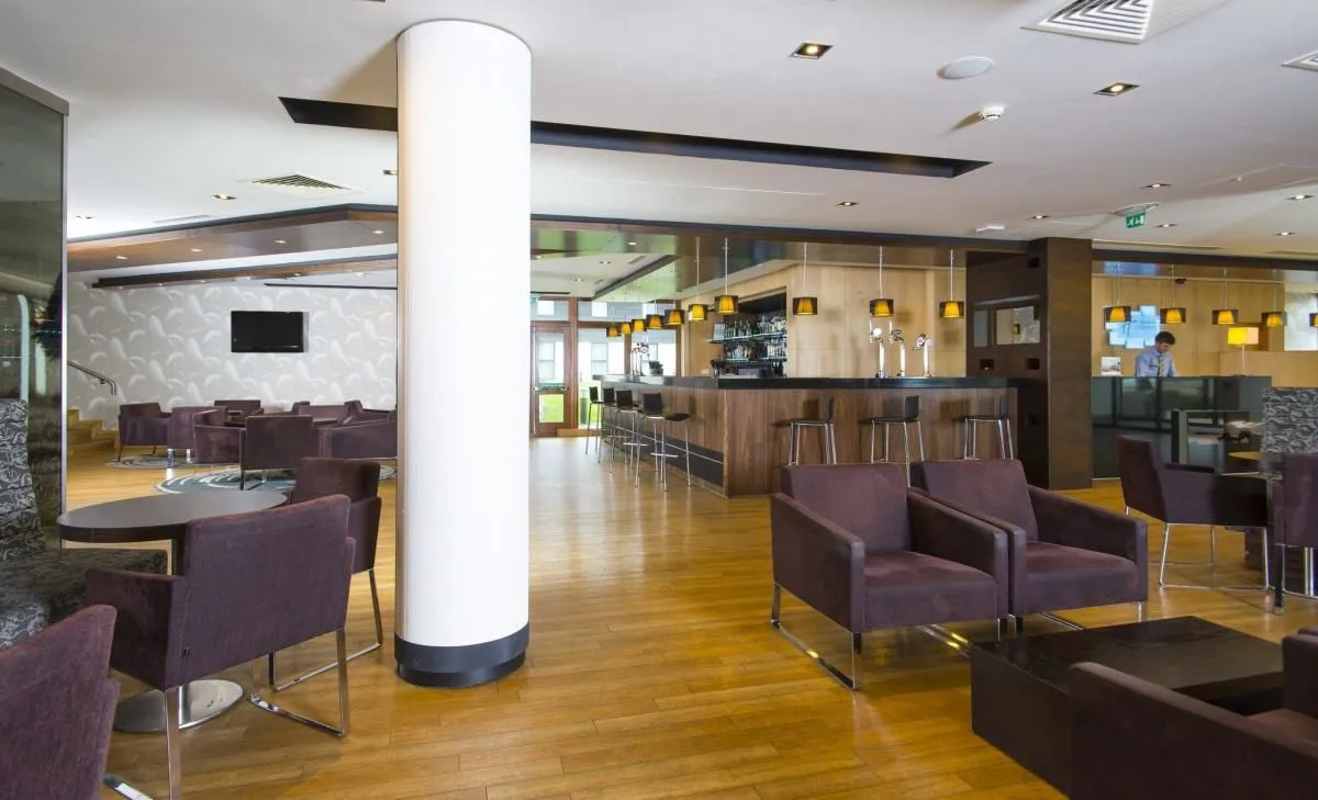 Business 81 image HOLIDAY INN EXPRESS LONDON - EPSOM DOWNS, AN IHG HOTEL