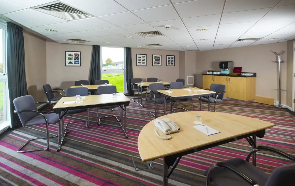 Business 65 image HOLIDAY INN EXPRESS LONDON - EPSOM DOWNS, AN IHG HOTEL