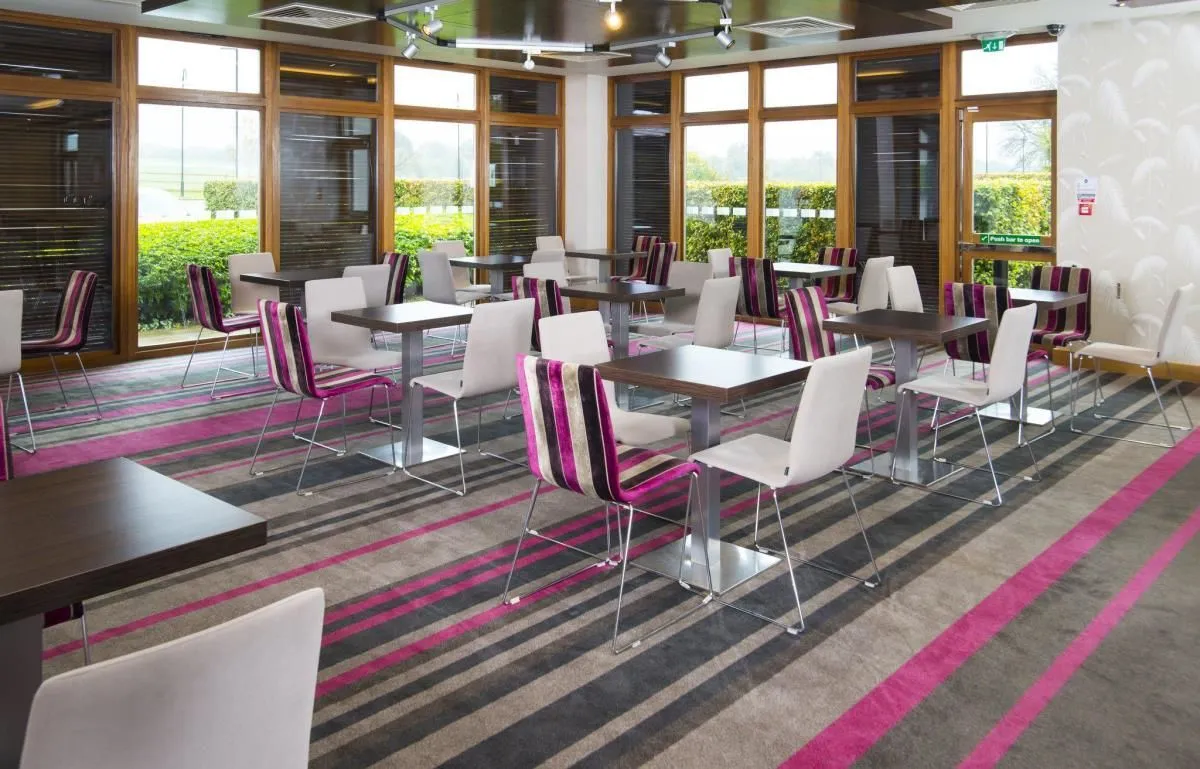 Business 38 image HOLIDAY INN EXPRESS LONDON - EPSOM DOWNS, AN IHG HOTEL