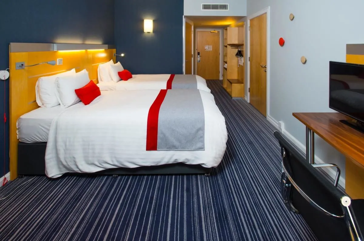 Business 15 image HOLIDAY INN EXPRESS LONDON - EPSOM DOWNS, AN IHG HOTEL