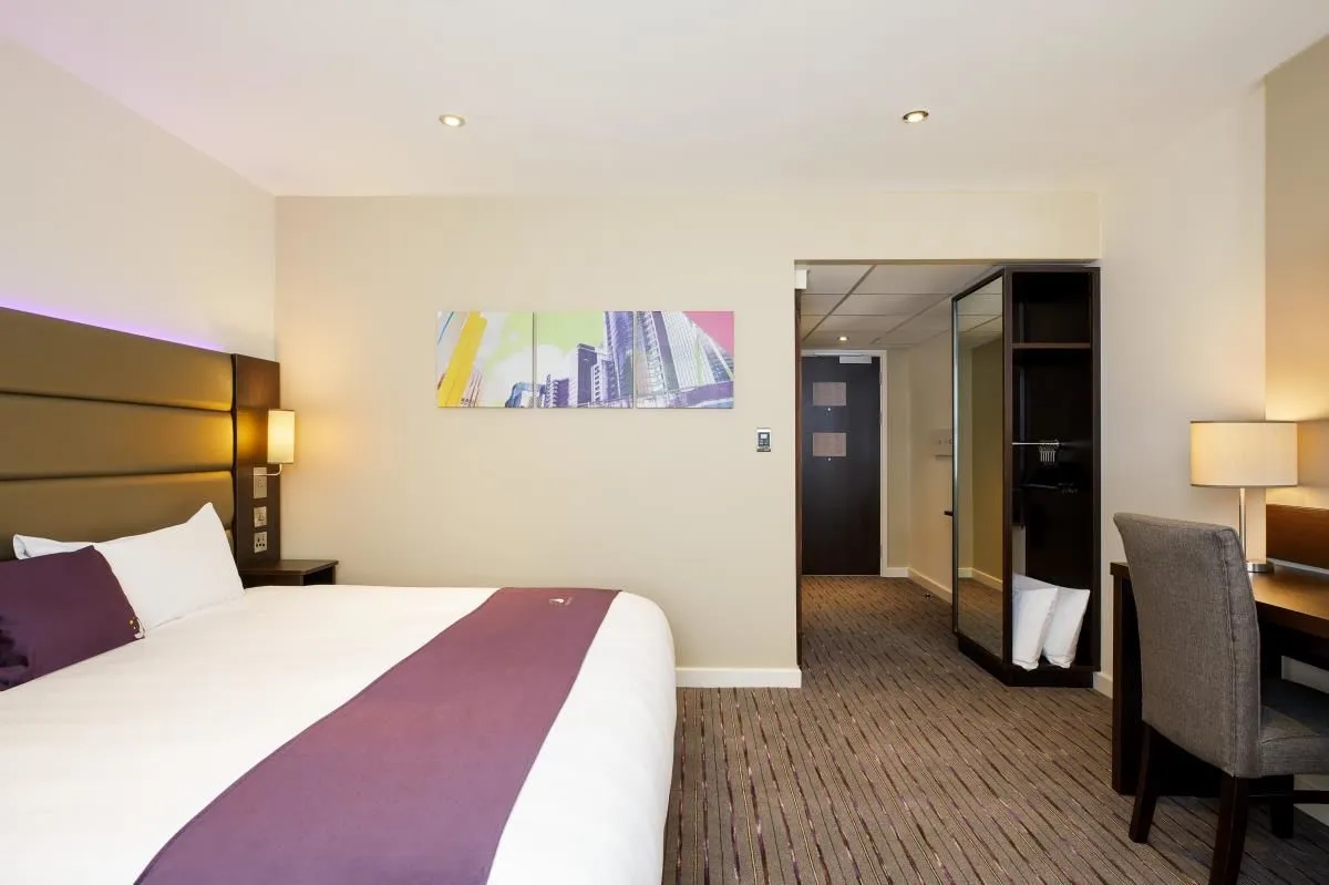 Business 7 image PREMIER INN BOURNEMOUTH EAST CLIFF HOTEL