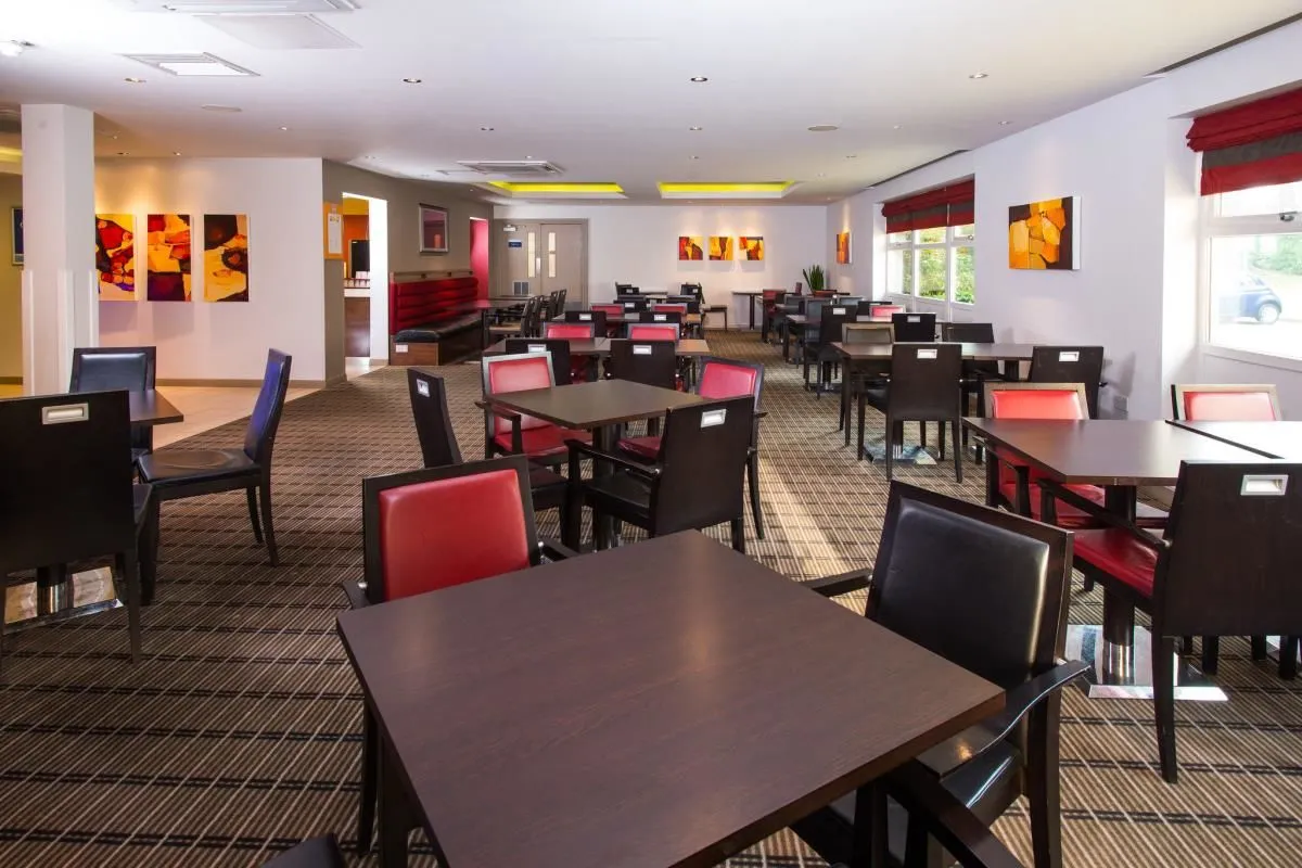 Business 10 image HOLIDAY INN EXPRESS EAST MIDLANDS AIRPORT, AN IHG HOTEL