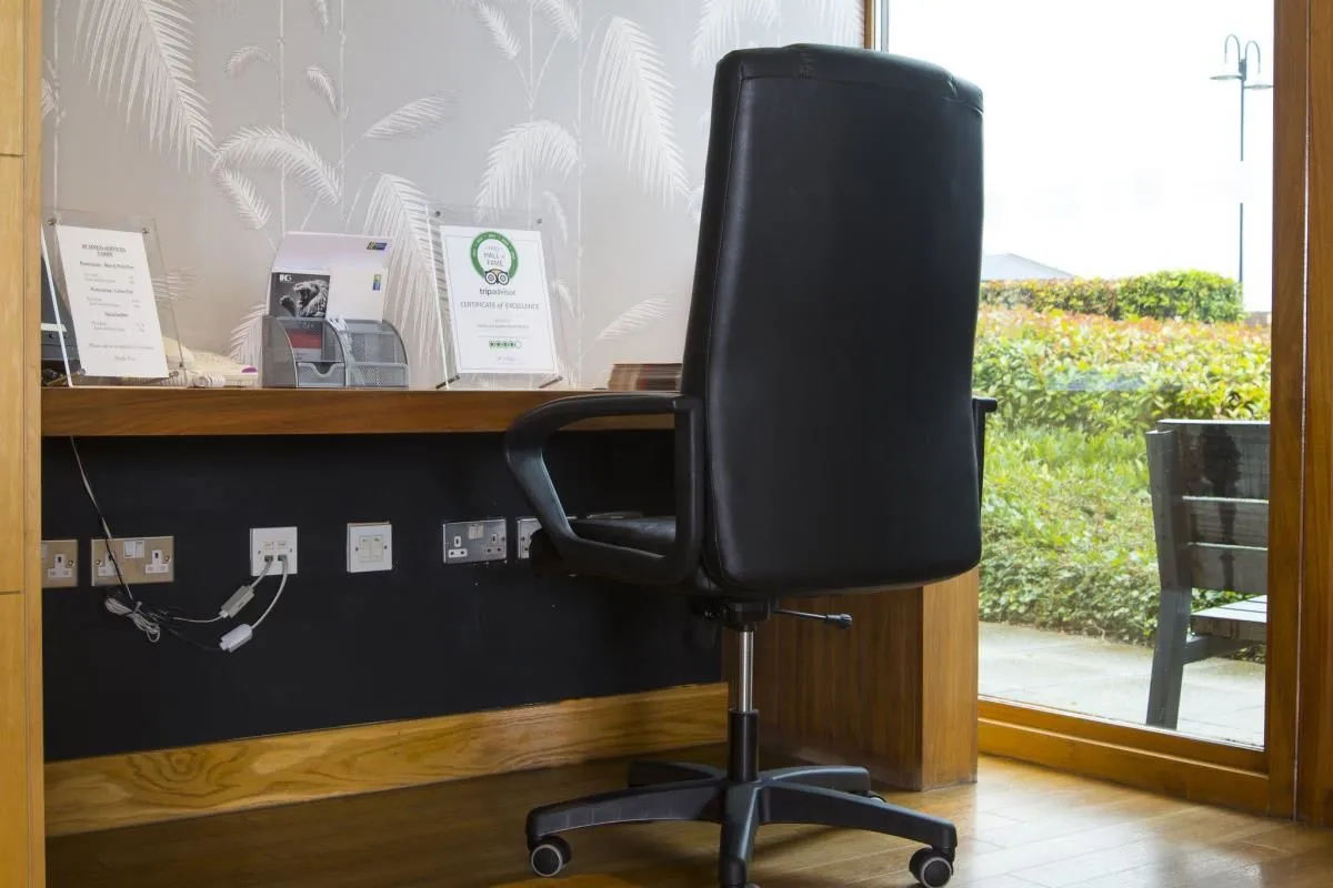 Business 66 image HOLIDAY INN EXPRESS LONDON - EPSOM DOWNS, AN IHG HOTEL
