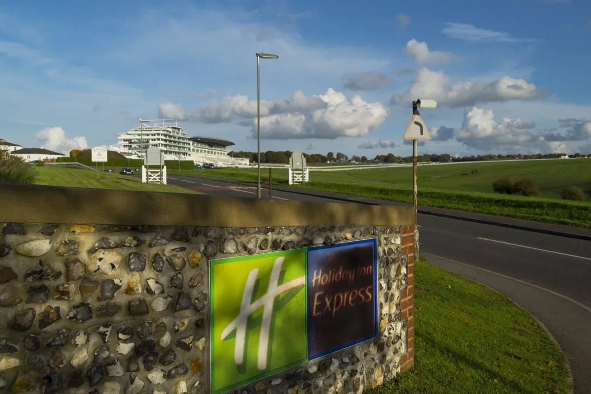 Business 90 image HOLIDAY INN EXPRESS LONDON - EPSOM DOWNS, AN IHG HOTEL