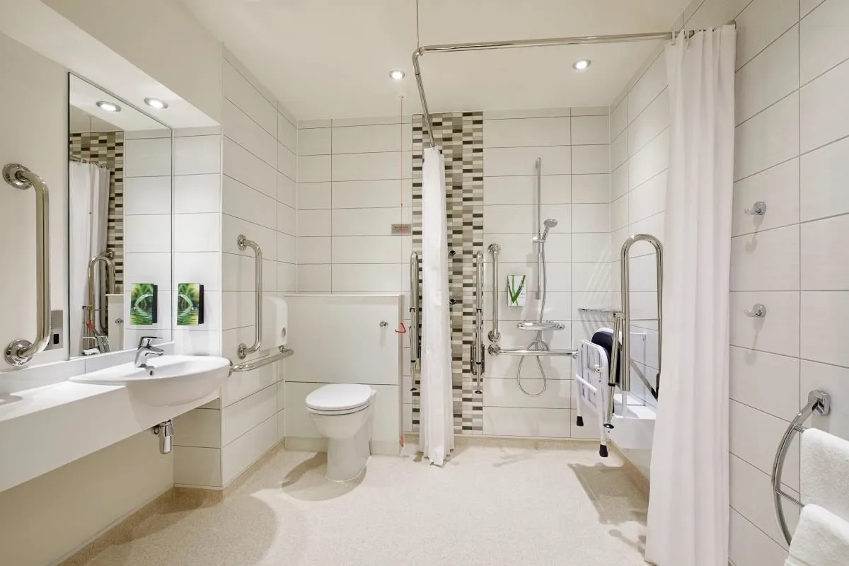 Business 5 image PREMIER INN BOURNEMOUTH EAST CLIFF HOTEL