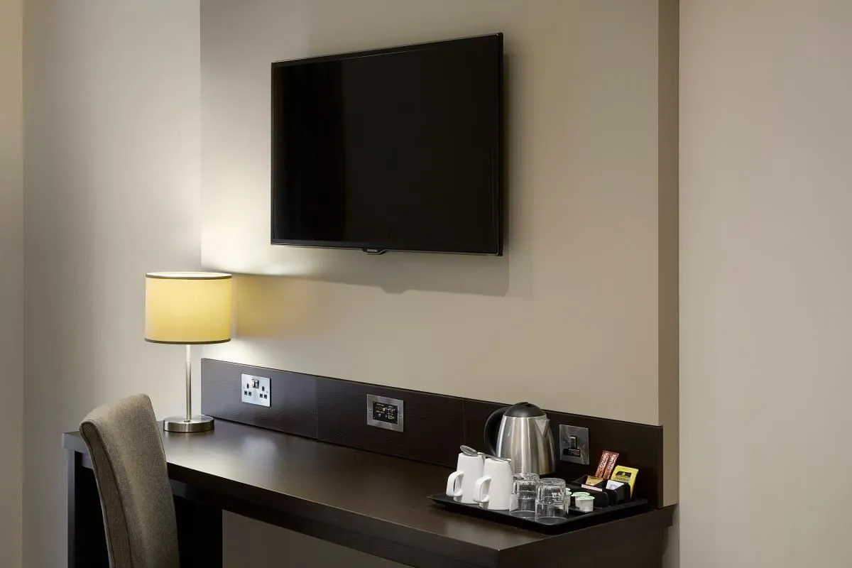 Business 15 image PREMIER INN BOURNEMOUTH EAST CLIFF HOTEL