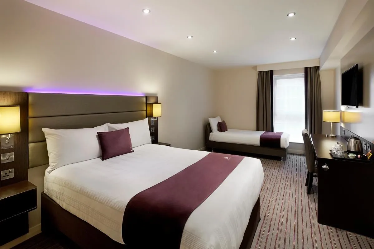 Business 20 image PREMIER INN BOURNEMOUTH EAST CLIFF HOTEL
