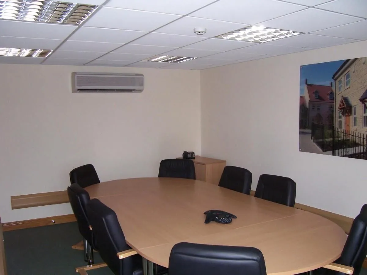 Business 28 image IAN HOBBS TECHNICAL SERVICES LTD