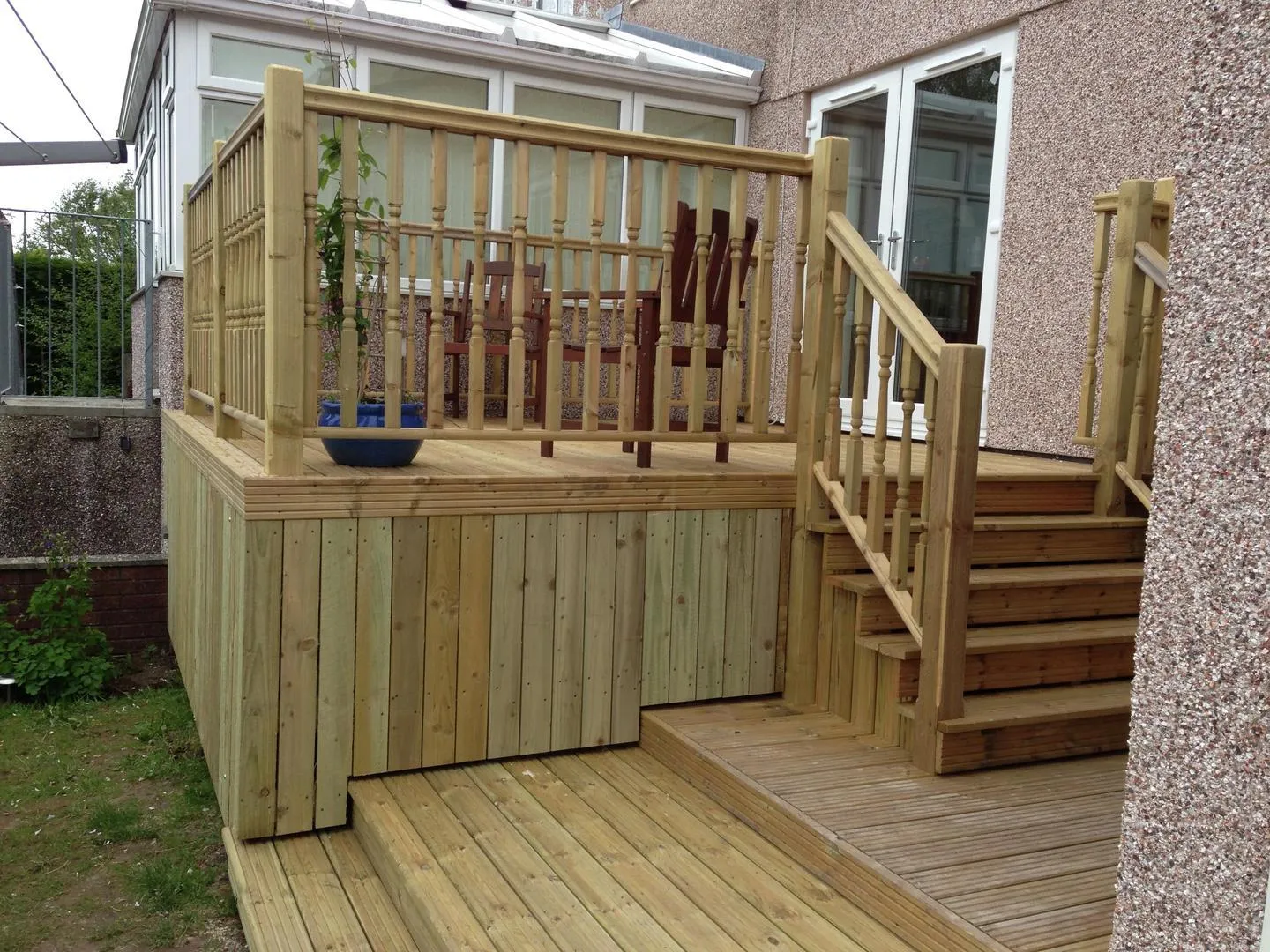 Business 27 image EMERALD