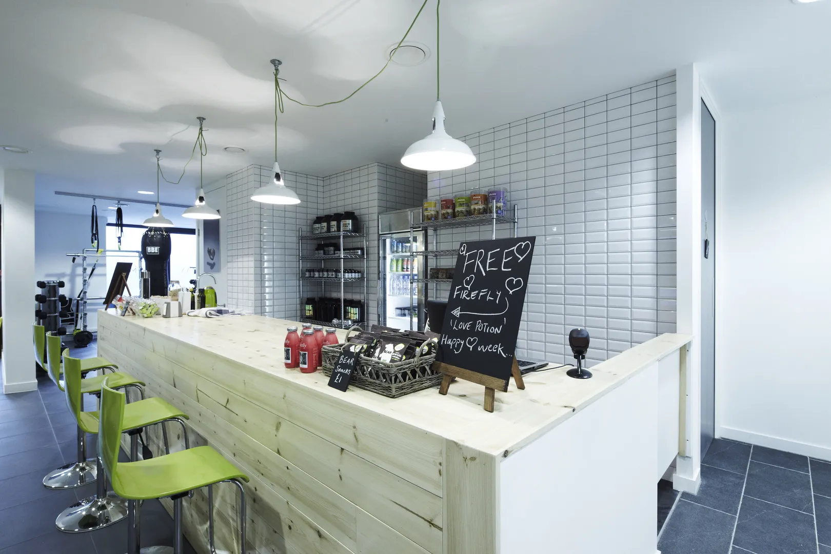 Business 10 image NANDO'S