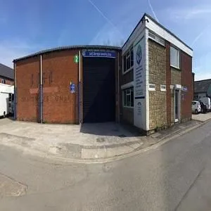 Business 5 image M4 SELFSTORE