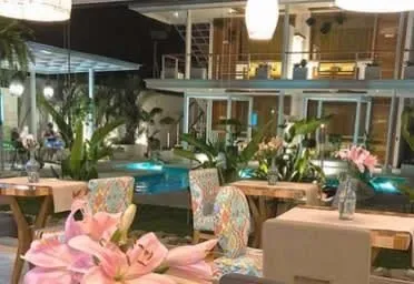 Business 8 image LAYLA'S TRAVELS