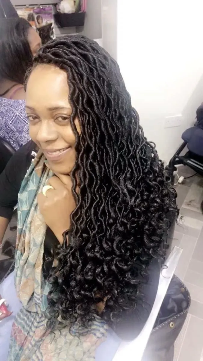 Business 32 image UNIQUE HAIR & BEAUTY