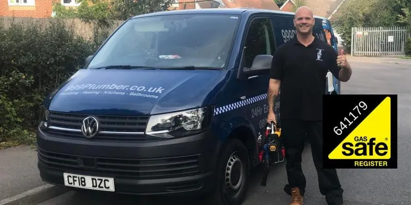 Business 10 image 999 PLUMBER NEWBURY