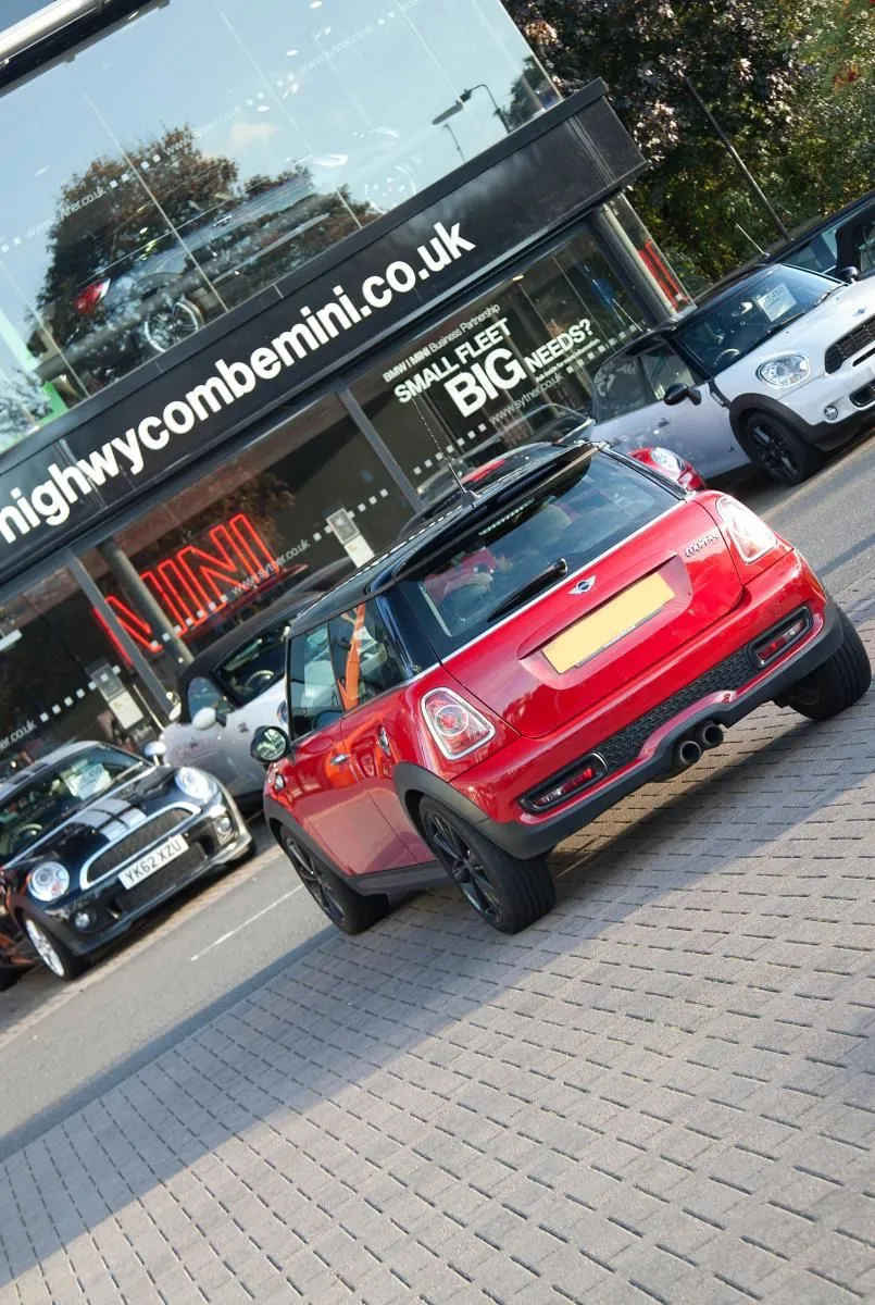 Business 24 image SYTNER HIGH WYCOMBE BMW